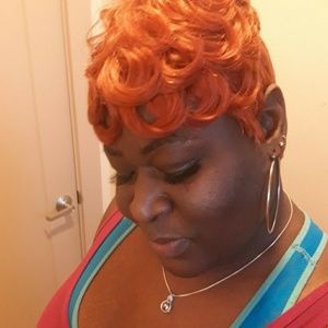 Meet your Posher, Tisha